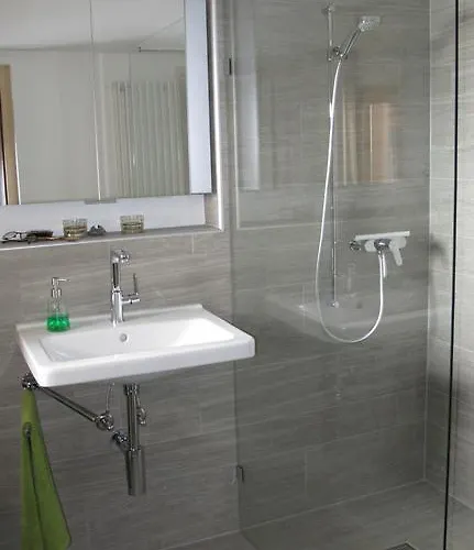 Graubuenden/ Daire Castiel