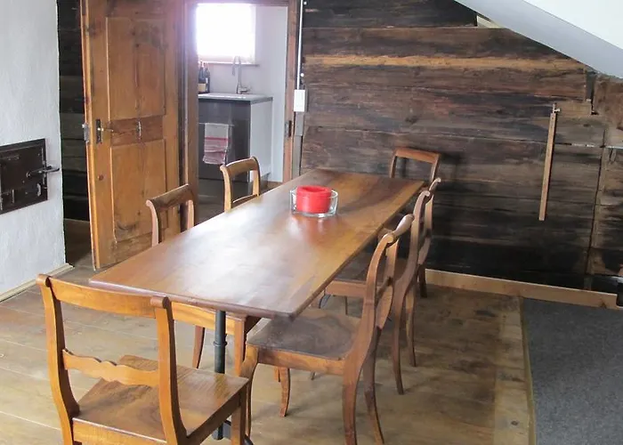 Graubuenden/ Apartament Castiel